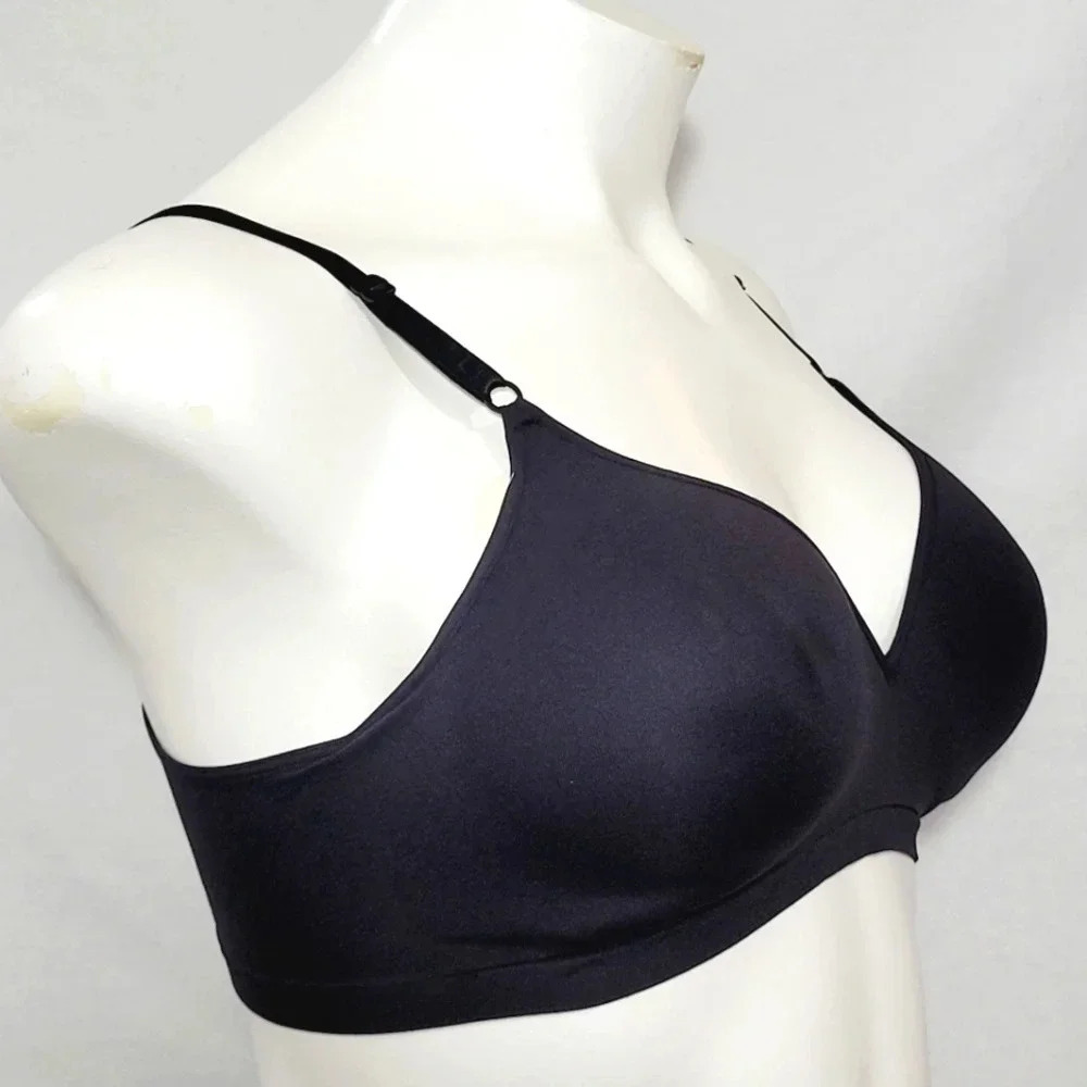 SMALL Hanes HC81 Comfort Flex Fit WireFree Bra Black NWT - Picture 2 of 4